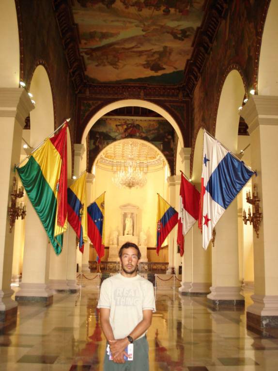 Visita ao Panteão, em Caracas, na Venezuela (2007)